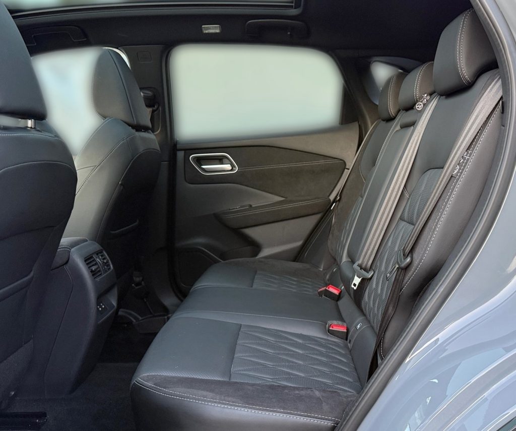 Nissan Qashqai 1.3 DIG-T 158PS mHEV TEKNA PLUS 360°KAMERA MASÁŽ BOSE /VOZIDLO V PLNEJ ZÁRUKE/
