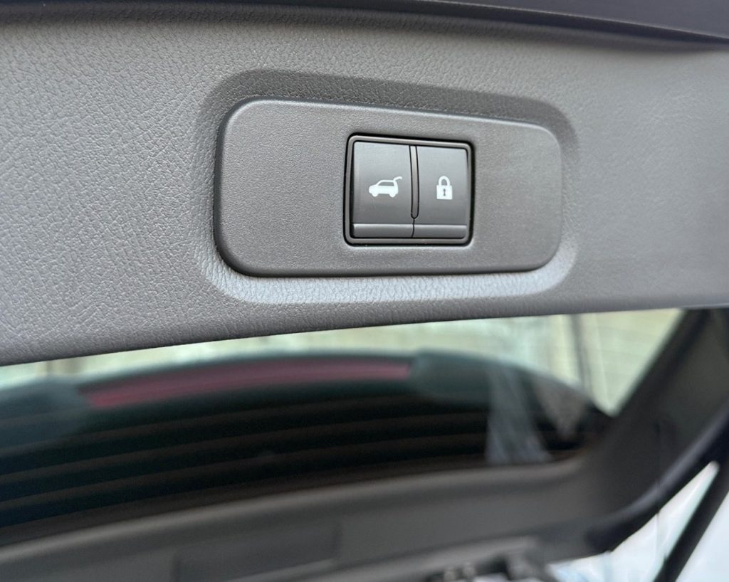 Nissan Qashqai 1.3 DIG-T 158PS mHEV TEKNA PLUS 360°KAMERA MASÁŽ BOSE /VOZIDLO V PLNEJ ZÁRUKE/