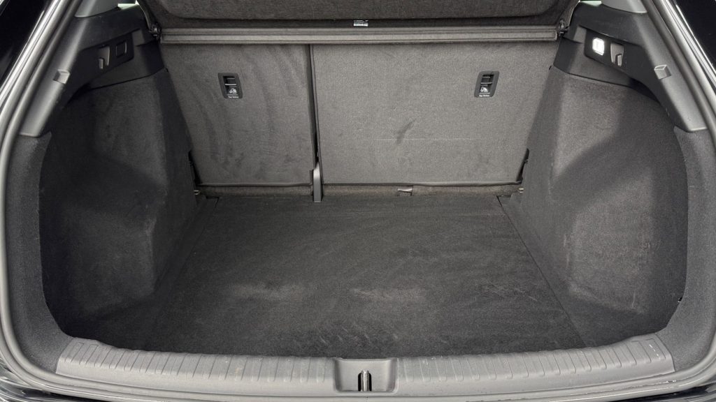 Audi Q4 e-tron 35 SONOS AUDIO VIRTUAL AVILOO BATTERY CERTIFICATE FULL LED R19 TEPELKO
