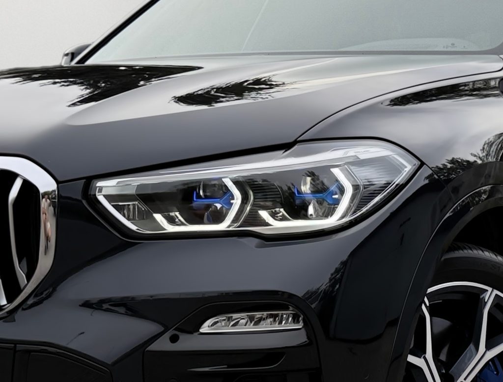 BMW X5 xDrive40i ///M Sport Packet LASER 360°3D KAMERA HEAD-UP R21 SLOVENSKÉ VOZIDLO
