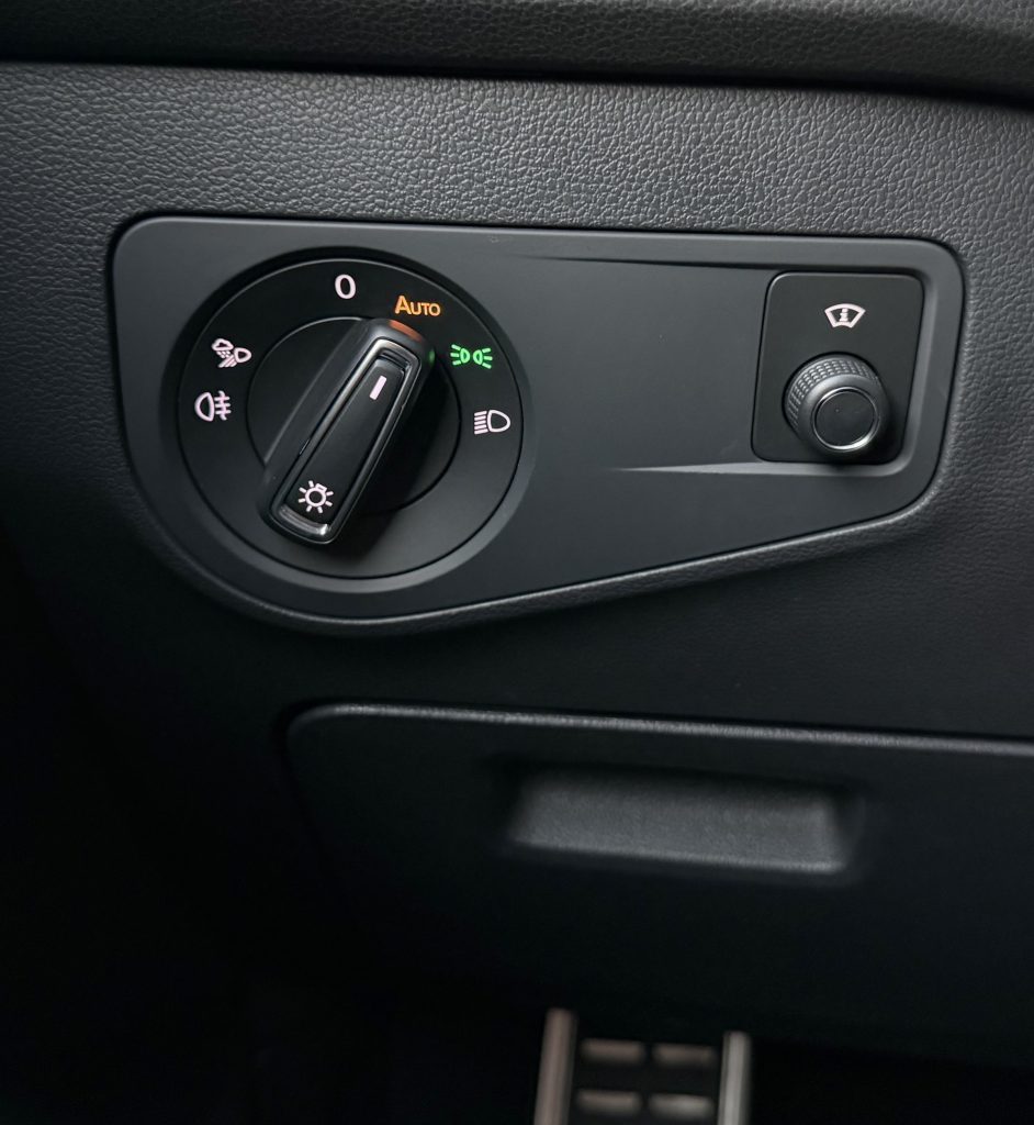 Volkswagen VW Tiguan Allspace 2.0 TSI 4Motion 245PS R-LINE IQ.LIGHT MATRIX 360°KAMERA HARMAN/KARDON R20