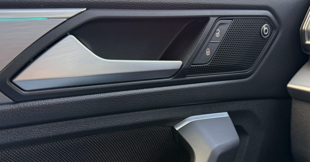 Seat Tarraco 2.0 TDI 4Drive FR WEBASTO BEATSAUDIO KAMERA RADAR VIRTUAL R19 DSG