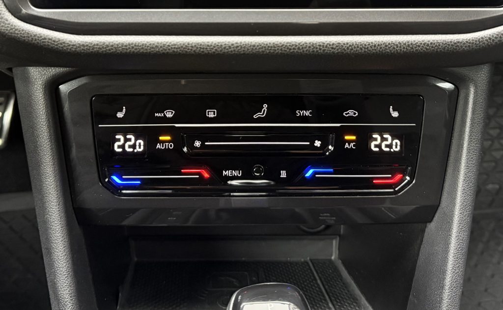 Volkswagen VW Tiguan Allspace 2.0 TDI 4Motion R-LINE IQ.LIGHT MATRIX 360°KAMERA WEBASTO HEAD-UP