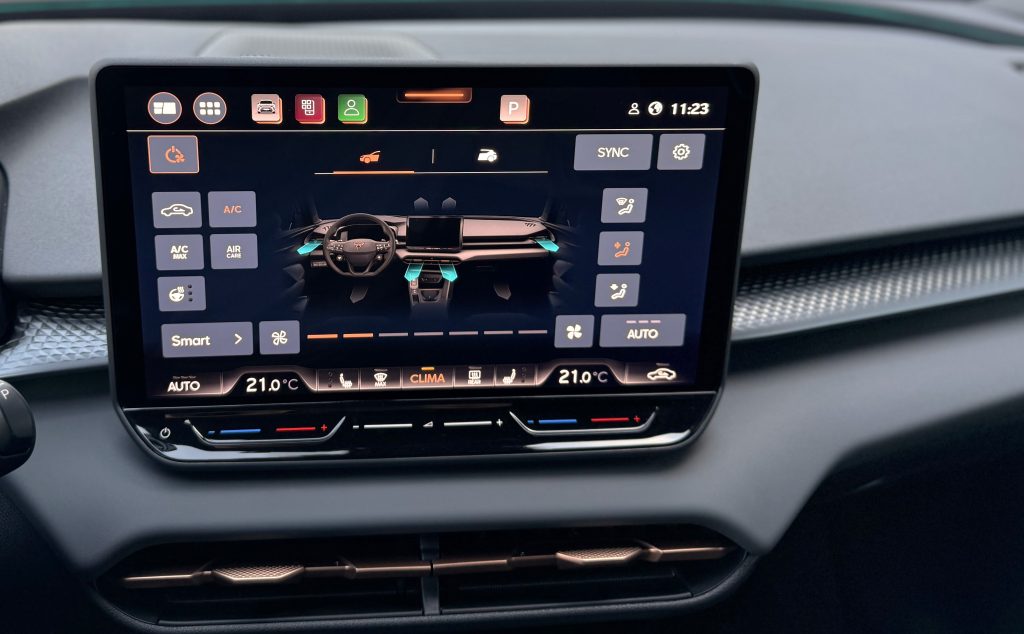 Cupra Terramar VZ 2.0 TSI 4X4 265PS MATRIX HD LED SENNHEISER AUDIO /VOZIDLO V PLNEJ ZÁRUKE/