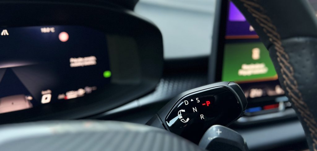 Cupra Terramar VZ 2.0 TSI 4X4 265PS MATRIX HD LED SENNHEISER AUDIO /VOZIDLO V PLNEJ ZÁRUKE/