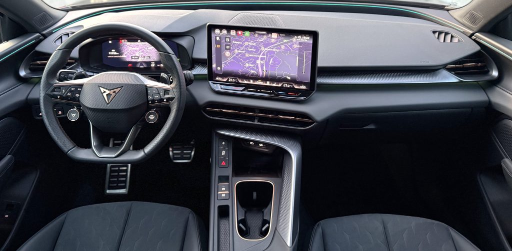 Cupra Terramar VZ 2.0 TSI 4X4 265PS MATRIX HD LED SENNHEISER AUDIO /VOZIDLO V PLNEJ ZÁRUKE/