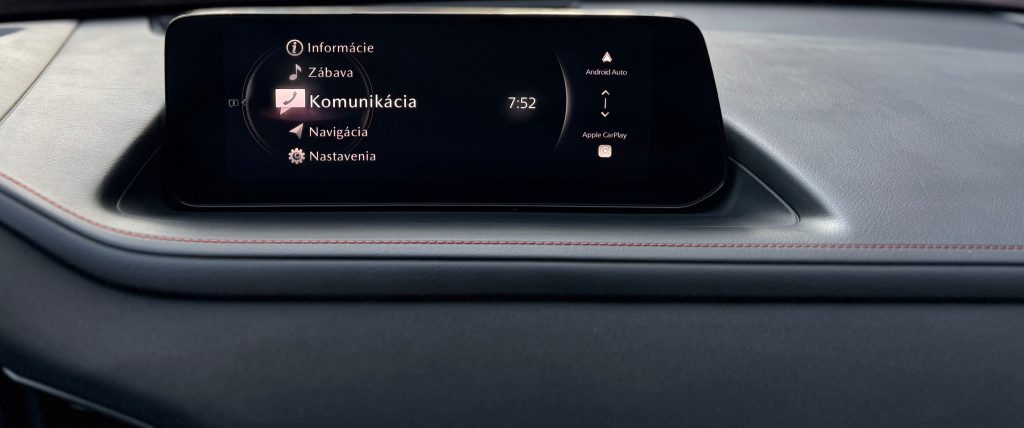 Mazda CX-30 2.5 e-Skyactiv G140 mHEV NAGISA HEAD-UP BOSE KAMERA /VOZIDLO V PLNEJ ZÁRUKE/ A/T