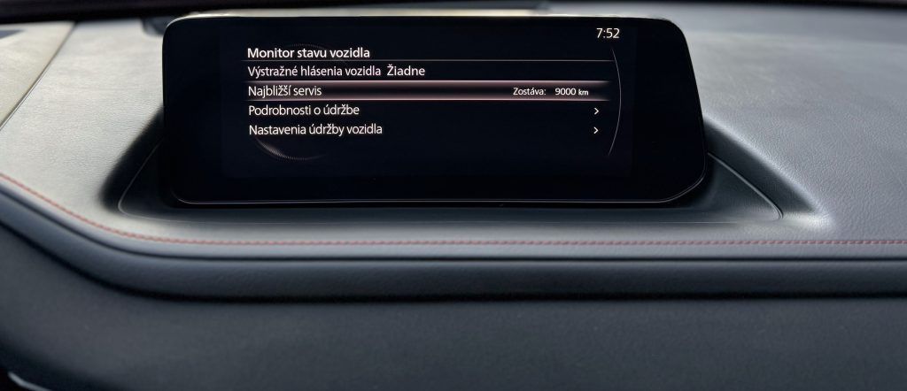 Mazda CX-30 2.5 e-Skyactiv G140 mHEV NAGISA HEAD-UP BOSE KAMERA /VOZIDLO V PLNEJ ZÁRUKE/ A/T