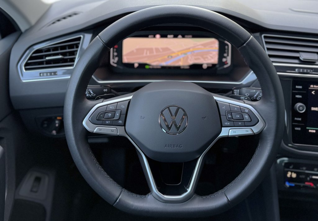 Volkswagen VW Tiguan 2.0 TDI 4MOTION IQ.LIGHT KAMERA RADAR VIRTUAL DSG