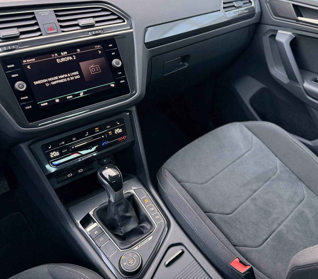 Volkswagen VW Tiguan 2.0 TDI 4MOTION IQ.LIGHT KAMERA RADAR VIRTUAL DSG