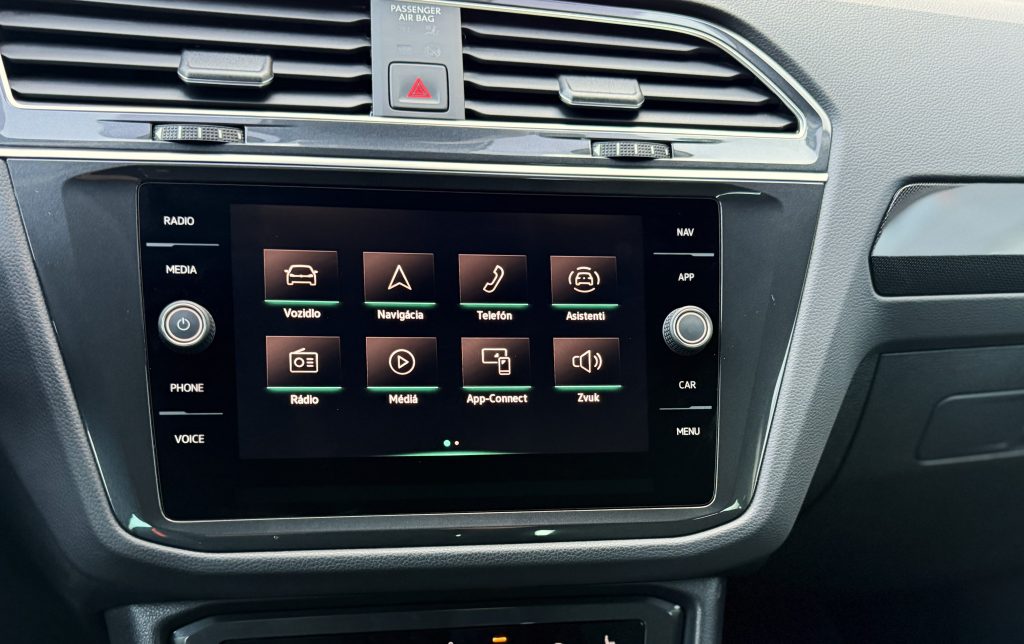 Volkswagen VW Tiguan 2.0 TDI 4MOTION IQ.LIGHT KAMERA RADAR VIRTUAL DSG