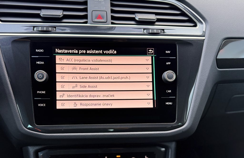 Volkswagen VW Tiguan 2.0 TDI 4MOTION IQ.LIGHT KAMERA RADAR VIRTUAL DSG