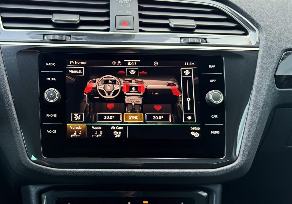 Volkswagen VW Tiguan 2.0 TDI 4MOTION IQ.LIGHT KAMERA RADAR VIRTUAL DSG