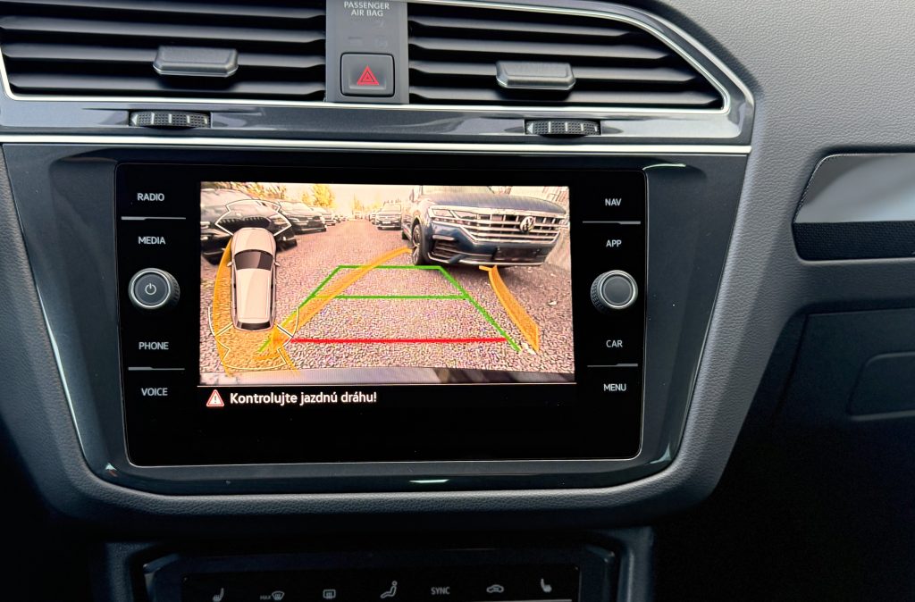 Volkswagen VW Tiguan 2.0 TDI 4MOTION IQ.LIGHT KAMERA RADAR VIRTUAL DSG