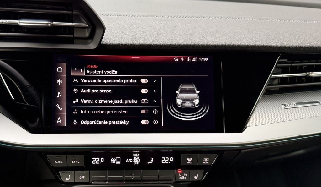 Audi A3 Sportback 45TFSIe PHEV 3xS-LINE MATRIX LED BANG&OLUFSEN RADAR KAMERA, S tronic