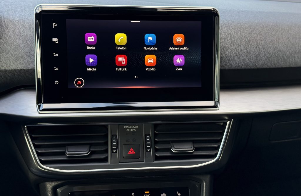 Seat Tarraco 2.0 TDI 4Drive FR WEBASTO BEATSAUDIO KAMERA RADAR VIRTUAL R19 DSG