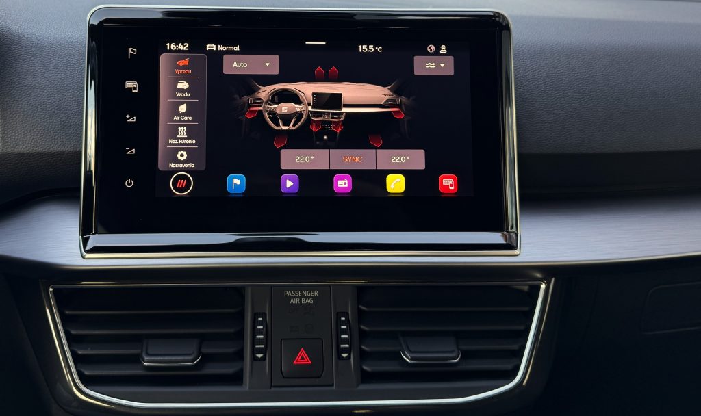 Seat Tarraco 2.0 TDI 4Drive FR WEBASTO BEATSAUDIO KAMERA RADAR VIRTUAL R19 DSG