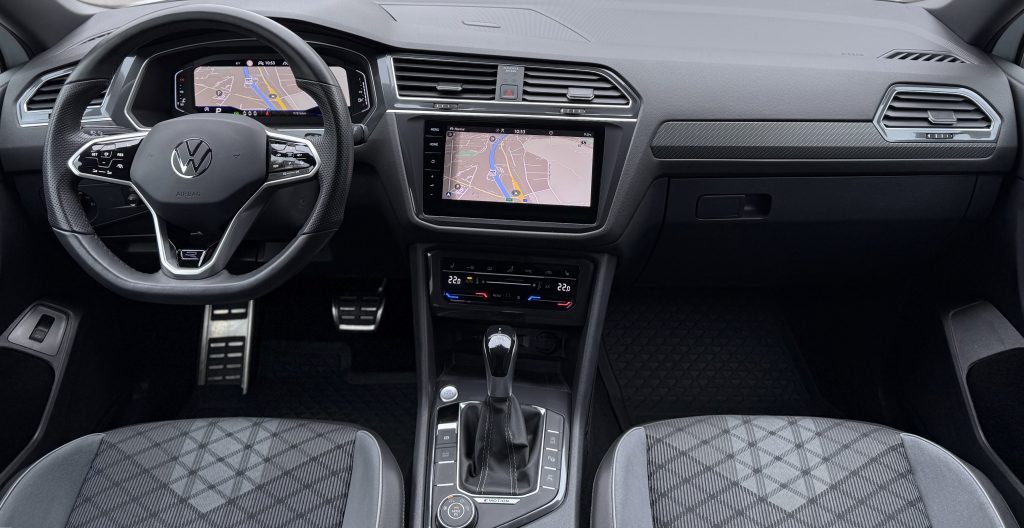 Volkswagen VW Tiguan Allspace 2.0 TDI 4Motion R-LINE IQ.LIGHT MATRIX 360°KAMERA WEBASTO HEAD-UP