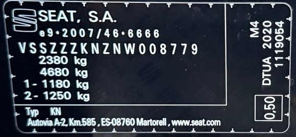 Seat Tarraco 2.0 TDI 4Drive FR WEBASTO BEATSAUDIO KAMERA RADAR VIRTUAL R19 DSG