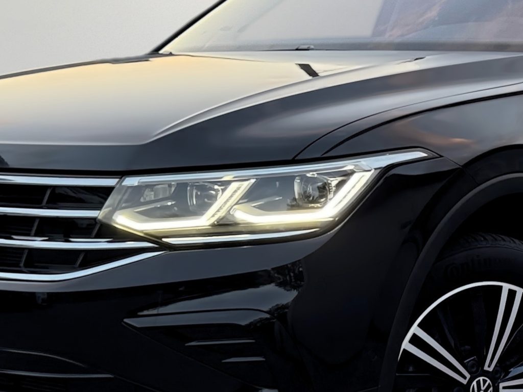 Volkswagen VW Tiguan 2.0 TDI 4MOTION IQ.LIGHT KAMERA RADAR VIRTUAL DSG