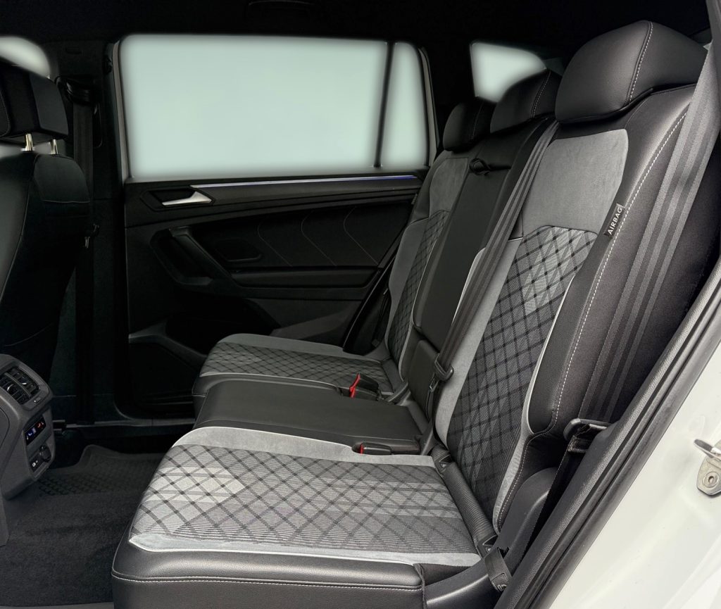 Volkswagen VW Tiguan Allspace 2.0 TDI 4Motion R-LINE IQ.LIGHT MATRIX 360°KAMERA WEBASTO HEAD-UP